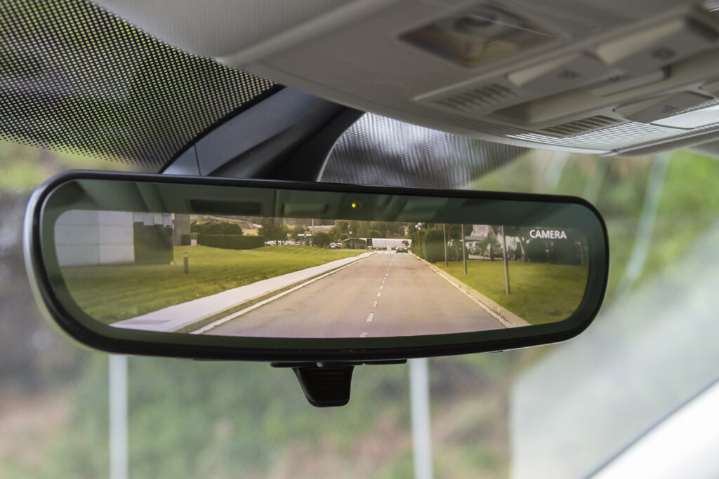 hindsight, rear view mirror
